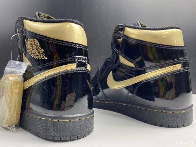 METALLIC (2020) GOLD HIGH 1 BLACK 555088-032 AIR JORDAN RETRO 0812